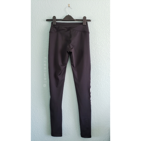 Z by Zella |  High Waist Patterned Leggings - Picture 6 of 6